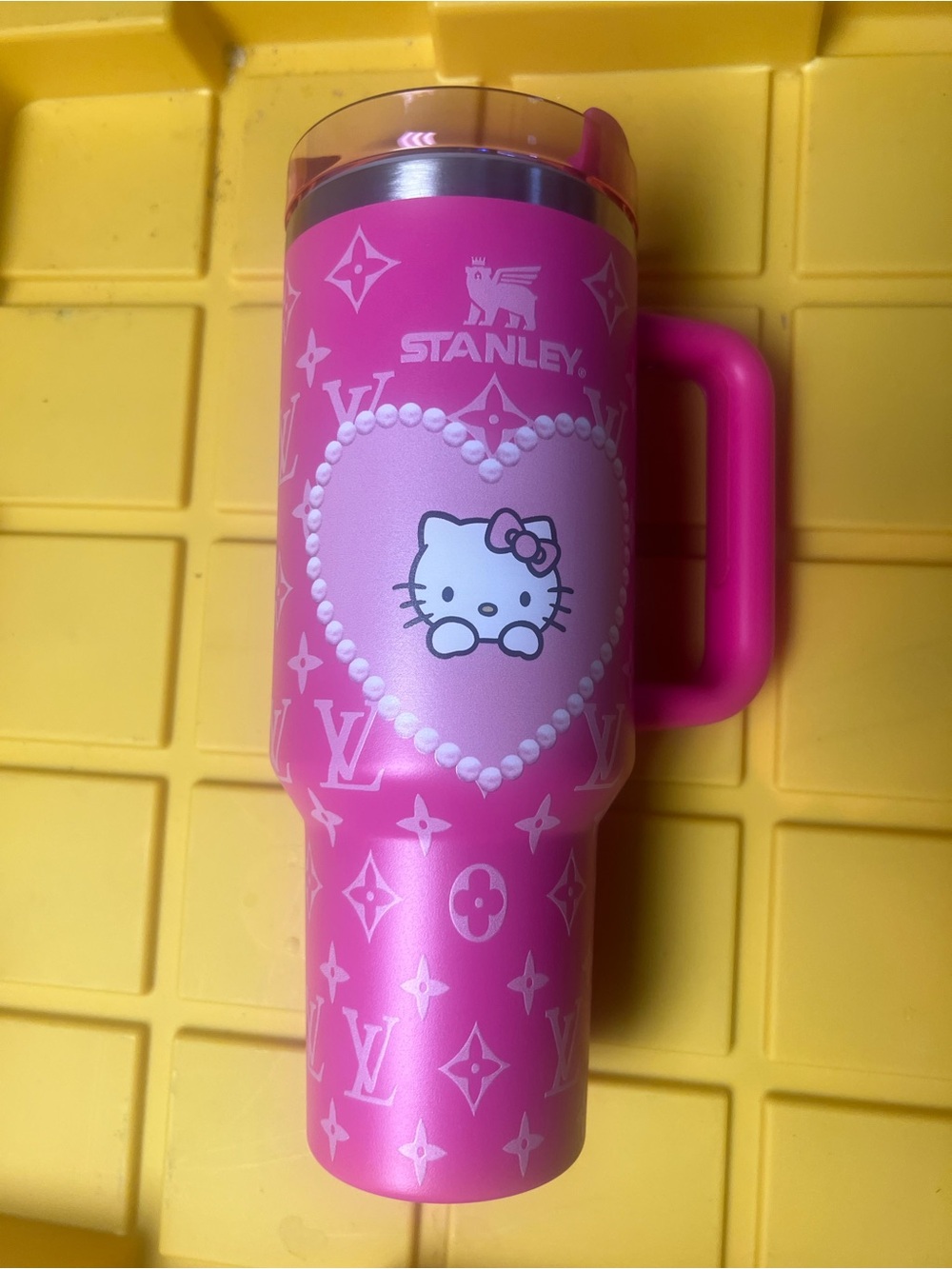 Stanley x Hello Kitty Pink Travel Mug 40 oz with straw